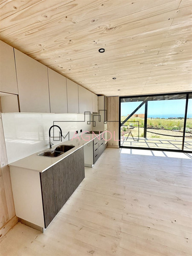 Casa En Arriendo De 3 Dorm. En Navidad