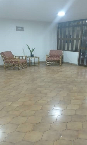 En Venta Apartamento La Urbina Uribe