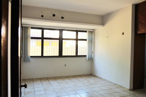 Imagem 11 de 14 de Preço De Ocasião (barato): Excelente Casa No São Cristovão!