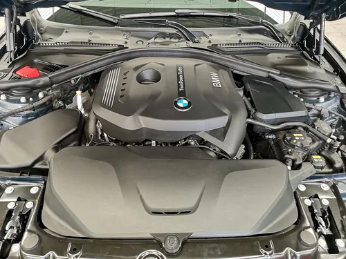 BMW Serie 3 2.0 320ia Sport Line At