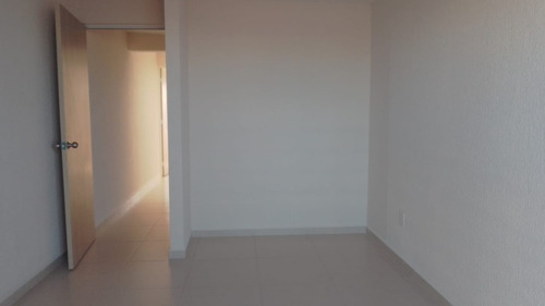 Casa Con Balcón, Acceso A Alberca Y Más. Casa De Dos Recámaras.