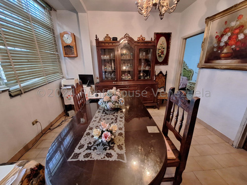 Edificio En Venta En Parroquia Altagracia Ng 24-16313 Yf