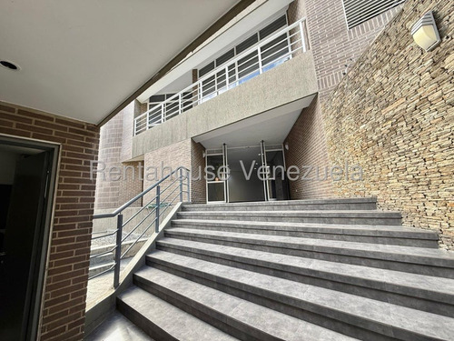 Apartamento Remodelado En Alquiler 25-24995 Cs