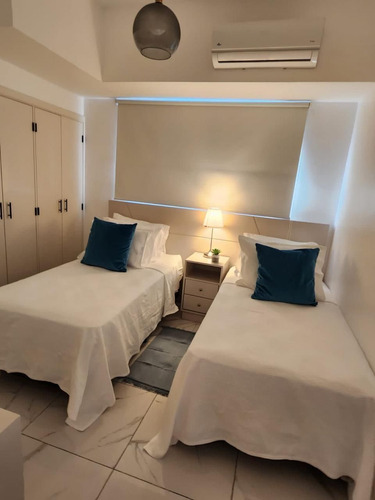 En Alquiler Apartamento De Lujo Amueblado En Torre 6to Piso Enlas Praderas