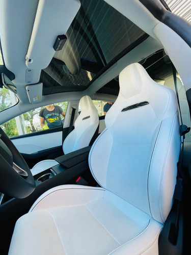Model 3 Equipo Top 2025 Tesla Model 3 Performance · Sedan ·