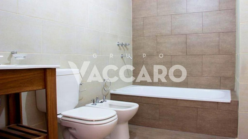 Oportunidad Departamento En Barrio Privado Con Renta.