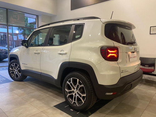 Imagen 17 de 25 de Jeep Renegade 2023 H
