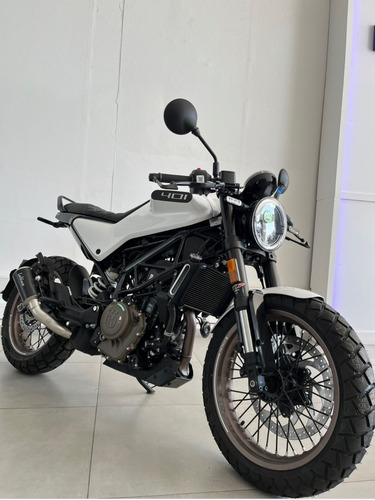 Husqvarna Svartpilen Vitpilen Color