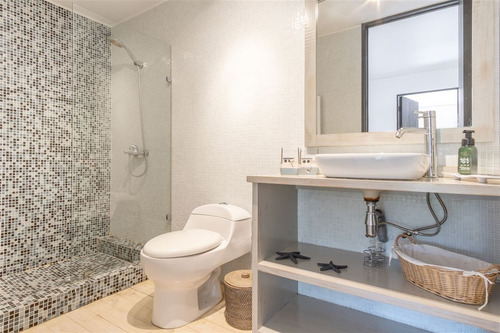 Acogedora Y Moderna Casa En Aguas Claras Hijuelas