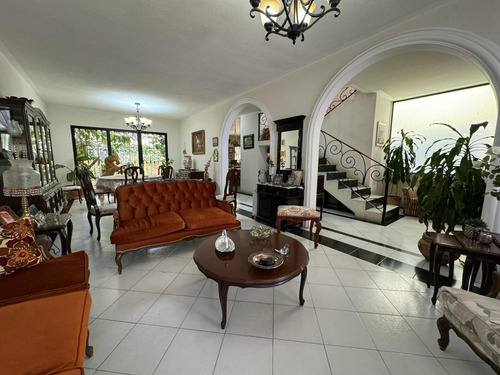 Casa En Venta, Excelente Ubicacion, Trojes De Oriente Ii Por El Arroyo