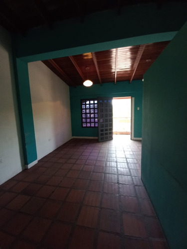 Imagen 7 de 10 de Alquiler De Local Comercial Ubicado En El Mini C.c. Faneitte Ve03-591cf-mher