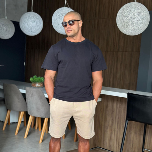 Look Moderno Com A Camiseta Oversized