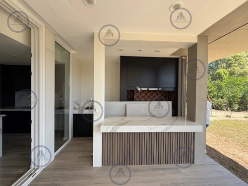 Casa En Venta Y Alquiler En Barrio Cerrado La Reserva De Montoya