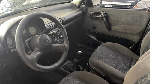 Imagem 5 de 8 de Chevrolet Corsa Milenium 2002