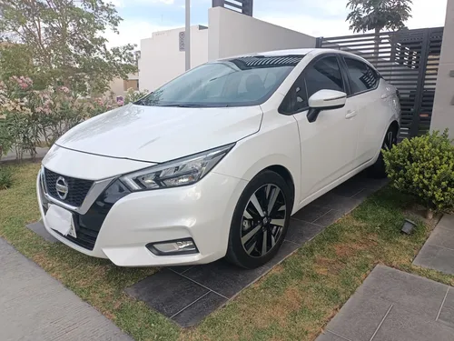 Nissan Versa Exclusive Cvt