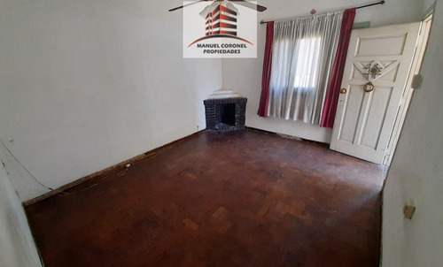 Casa De 3 Amb Lote De 232 M2. Cochera. Patio. Jardin. Casero