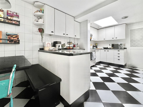Remodelada: Colegio Cumbres / Las Flores