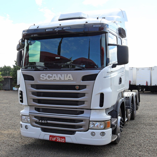 Imagem 2 de 11 de Scania R440 - 2013/13 - 8x2 (bap 2620)