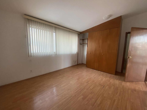 Casa En Venta En La Virgen, Metepec