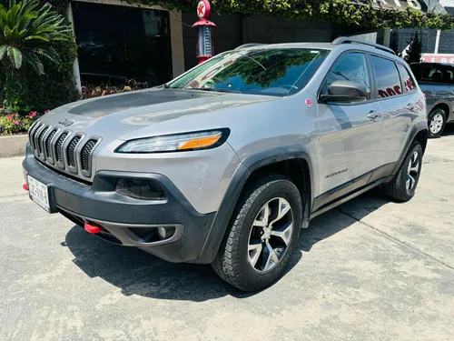 Jeep Cherokee 3.3l Trailhawk At