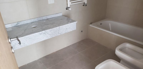 Imagen 8 de 24 de Venta De Departamento 3 Ambientes En Centro, San Justo