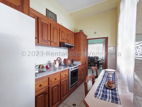 Edificios Comercial En Venta En Centro Barquisimeto Lara -- %%m-c-t%% Cod. 24 Guion 5 3 8 1