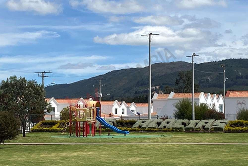 Vendo Casa De Un Solo Nivel En Conjunto Campestre En Zipaquirá-9015