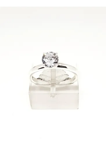 Anillo con piedra discount blanca