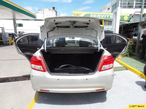 Imagen 12 de 25 de Suzuki Swift Dzire Team