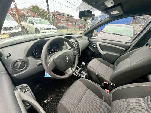 Renault Duster Expression 4x2 Mt F2