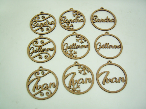Imagen 4 de 5 de Esferas Navideñas Personalizadas Nombres Láser 10 Piezas
