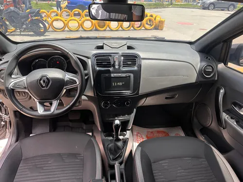 Renault Stepway 1.6 Intense Automática