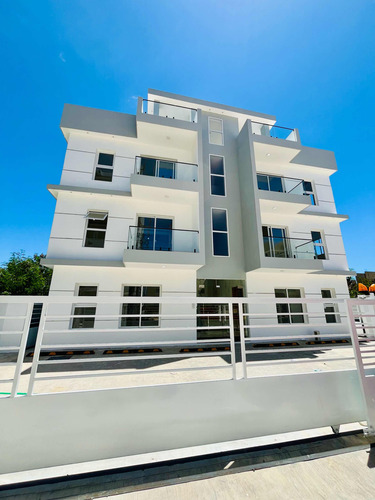 Apartamentos En Ventas En Residencial Romana Del Oeste.