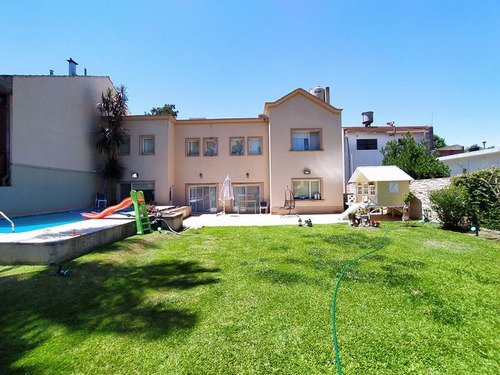Gran Chalet - Lte 846 M - 5 Dorm - 4 Baños - Jardin Libre -p
