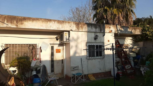 Imagen 11 de 12 de Casa Para 2 Familias En Venta En Ituzaingo Sur