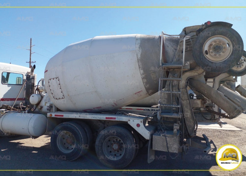 Imagen 3 de 13 de Camión Revolvedora De Concreto Kenworth 2003
