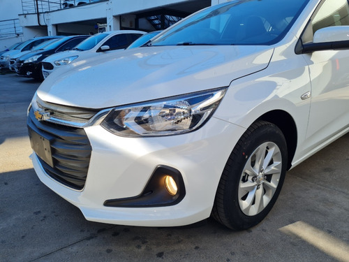 Imagen 2 de 15 de Chevrolet Onix Plus (entrega Inmediata) Pv