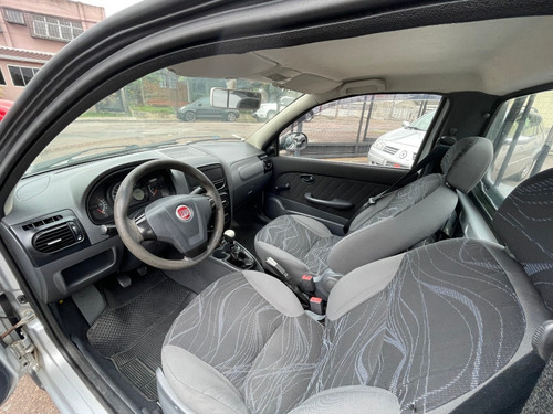 Imagem 11 de 12 de Fiat Strada Working 1.4 Direção Hidráulica (saveiro Hoggar