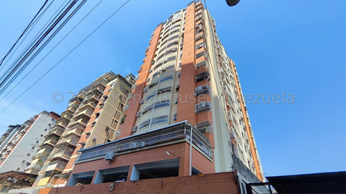 Ecl Apartamento En Venta Centro Maracay  #24-22812