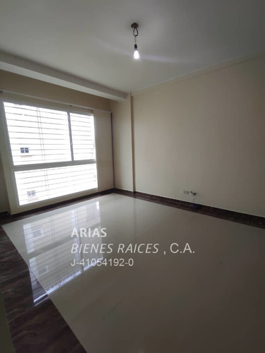 Imagen 6 de 10 de Se Vende, Apartamento En Res. San Andrés. Urb. San Miguel