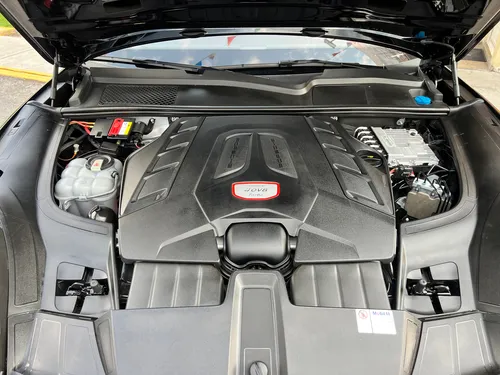 Porsche Cayenne coupé 4.0 v8 turbo at