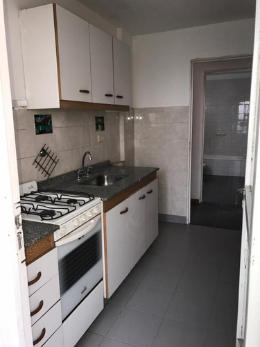 Alquiler - Departamento De 3 Ambientes Con Cochera - Villa Madero