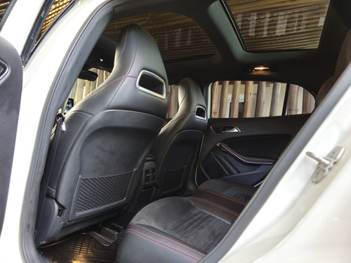 Mercedes-Benz Clase GLA 1.6 Gla250 Amg-line 211cv