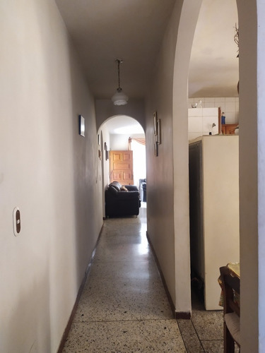 Imagen 7 de 11 de Casa En La Urb. La Begoña Plc-849