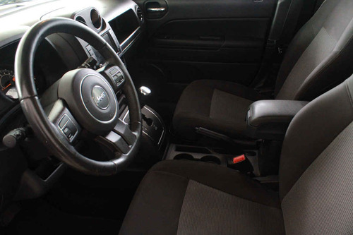 Imagen 10 de 15 de Jeep Patriot 2016 5p Latitud L4/2.4 Aut
