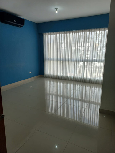 Apartamento En Alquiler En Zona Universitaria Santo Domingo 