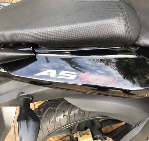 Bajaj Rouser As 200
