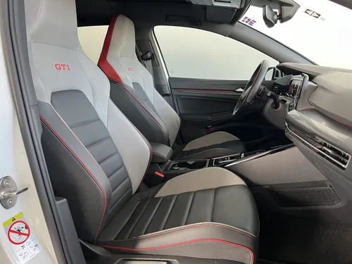 Volkswagen Golf 2024