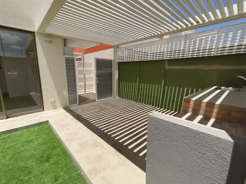 Edificio Av. Circunvalación (1 Est.) Vista Poniente