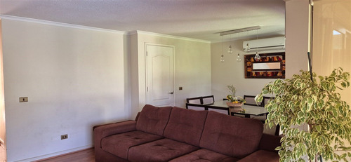 Casa En Venta De 3 Dorm. En La Florida